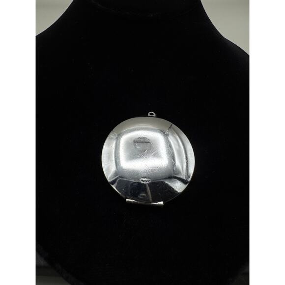 Vintage Sterling Silver Floral and Heart Design Locket Pendant - Picture 2 of 11